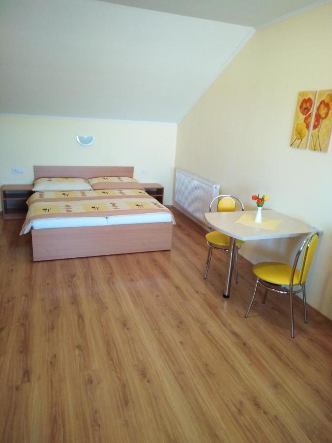 Privát Sulamit Hotel Podhájska Exterior foto